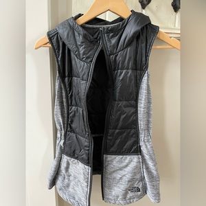 North Face lightweight vest size xs